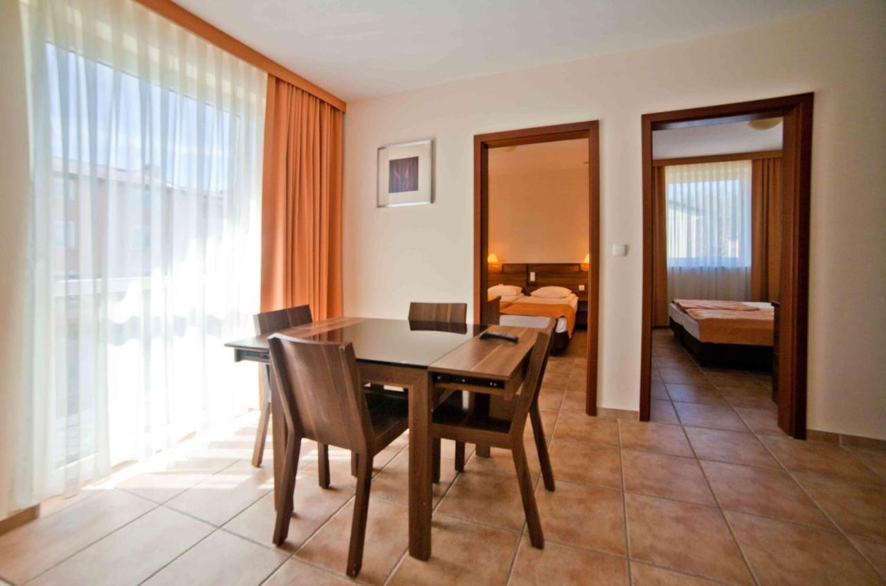 Amelia Apartamenty - Sala Zabaw, 2 Sypialnie, Garaz Podziemny Wladyslawowo Luaran gambar