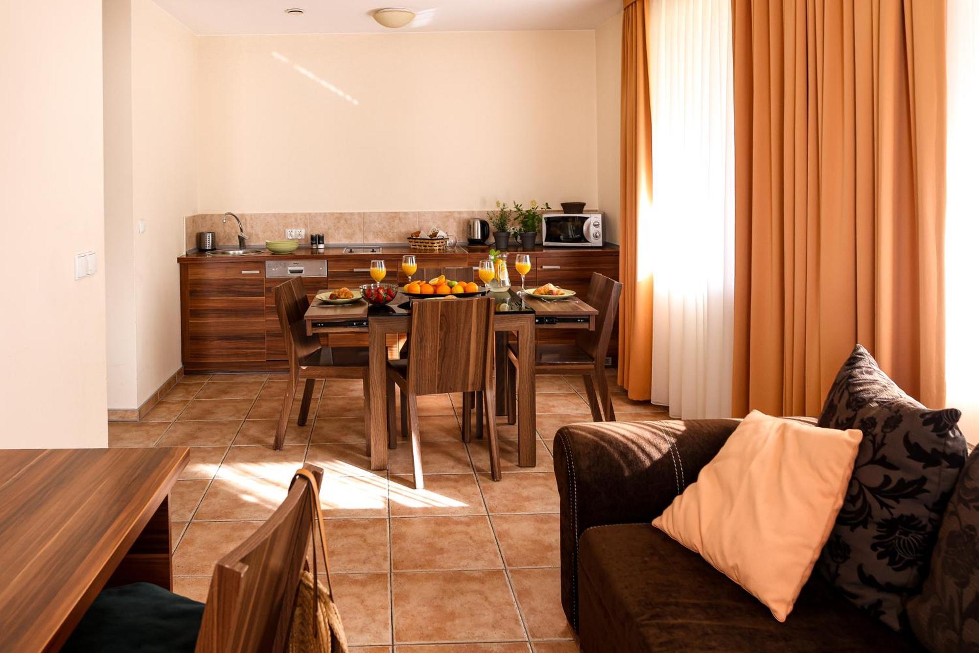 Amelia Apartamenty - Sala Zabaw, 2 Sypialnie, Garaz Podziemny Wladyslawowo Luaran gambar